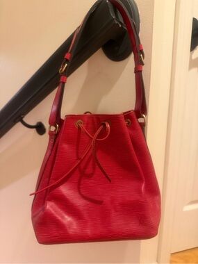Source Unknown Red Drawstring Shoulder Bag